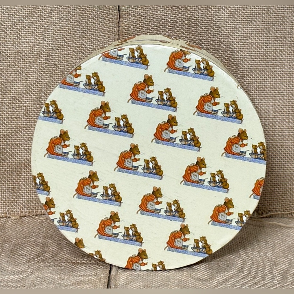 Mother Mouse And Babies Paper Mache Pantry Box Round Storage Fairy Tale Fantasy